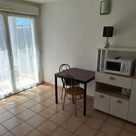Studio Climatise A 15 Minutes Des Plages Apartamento *